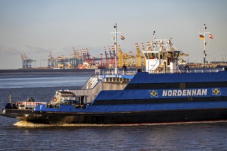 Weser ferry, ferry Nordenham, in the mouth of the Weser, connects Bremerhaven with Nordenham in