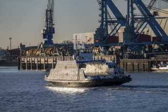 Weser ferry, ferry ship Nordenham, in the mouth of the Weser, connects Bremerhaven with Nordenham