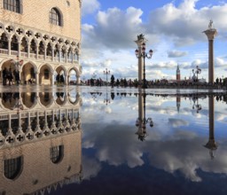 The Doge's Palace and the Pillars of the Piazzetta, St. Mark and St. Theodorus, at high tide, Acqua