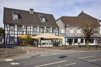 Restaurant Zum Dorfkrug, outdoor area, entrance, optician shepherd, residential buildings and