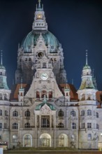 New town hall illuminates Hanover Germany