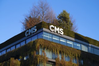 Green façade on the new building, CMS Hasche Sigle office building, Calwer Straße, Logo, Stuttgart,