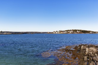 Shoreline, Cedar Beach, Harpswell, Cumberland County, Casco Bay, Atlantic Ocean, Maine, New