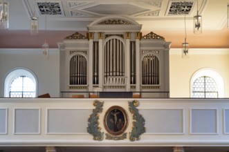Interior photo, organ gallery, Saint Barbara Catholic Church from 1783, Hofen, Mühlhausen am Neckar