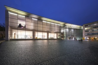 Neues Museum, State Museum of Art and Design in the evening, Luitpoldstr. 5, Nuremberg, Middle