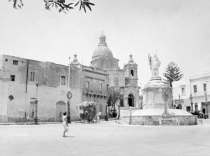 Statue of Saint Nicholas, Pjazza San Nikola, St Nicholas Square, village of Siggiewi, Malta,