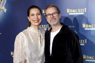 Matthias Mattschke with Theresa Krontaler, Premiere Roncalli Christmas Circus, Tempodrom, Berlin 19