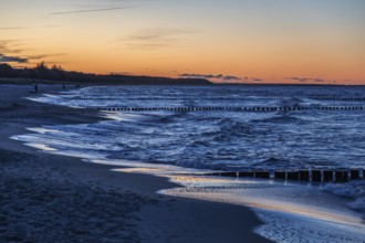 Beach and groves in the sea, evening light, sunset, Zingst, Fischland-Darß-Zingst, Western