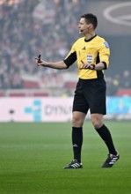 Referee Daniel Siebert Gesture MHPArena, MHP Arena Stuttgart, Baden-Württemberg, Germany