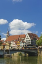 Eberhardsbrücke, Neckar bridge, river, flowing water, old town on the left back, houses, collegiate
