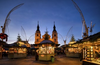 Protestant City Church, angel figure, angel motif, baroque Christmas market, blue hour, dusk,
