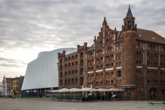 Front right, tower warehouse built in 1905 and warehouse II built in 1888, brick building, in front
