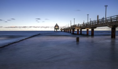 Groes and pier with diving gondola, long exposure, evening light, Zingst, Fischland-Darß-Zingst,