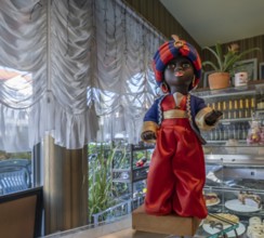 Trademark of the company Sarotti, since 1918 the Sarotti Moor, now called Sarotti Magician,