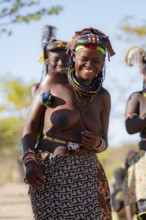 Traditional dance, brightly decorated woman of the Hakaona tribe, also Havakona or Hakawona, near