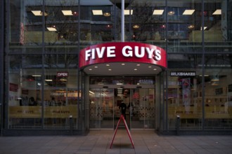 Entrance of the Five Guys fast food chain, burger chain, hamburger, fast food, restaurant, logo,