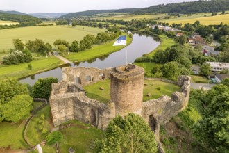 Ruins of Polle Castle on the Weser seen from above, Samtgemeinde Bodenwerder-Polle, Lower Saxony,