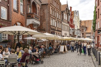 Pubs and restaurants on the Stintmarkt am Lüneburger Hafen, Hanseatic City of Lüneburg, Lower