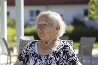 86-year-old woman, retirement home, Jettingen, Baden-Württemberg, Germany
