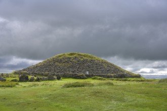 Loughcrew Cairns a megalithic grave, Stonefield, County Meath, Ireland