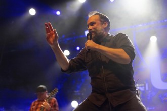 Tim Sult, guitarist and Neil Fallon, singer of Clutch, live on UK & European Tour 2025 at Huxleys