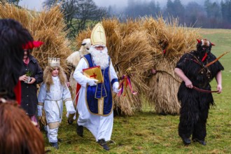 Nikolaus and Engerl with Buttnmandl and Krampus, Bischofswiesen, Berchtesgadener Land, Upper