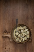 Vongole clams, in cream sauce, homemade, top view, no people