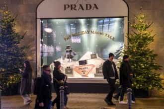 The KaDeWe, department store of the West on Tauentzienstraße in Christmas light decoration, Prada
