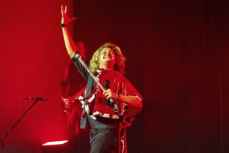 Hannes Braun, singer of the band Kissin' Dynamite live on Back with a Bang World Tour at Capitol