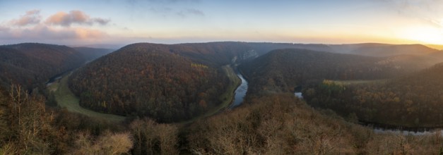 Sunrise, morning mood, autumn landscape, river loop, river Thaya, Thaya Valley National Park, Lower