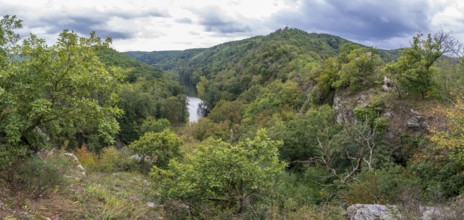 Autumn landscape, river loop, river Thaya, National Park Thayatal, Lower Austria, Austria