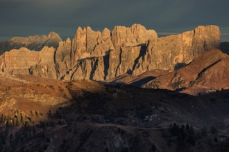 Steep mountains, mountain range, sunset, cloudy, autumn, Pordoi Pass, view of Croda da Lago,