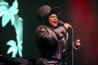 Erykah Badu, singer, USA, soul, hip-hop, R&B, The Return Of Automatic Slim World Tour 2025, live at