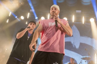 Carlito (Carlos Charlemoine) and Mal Élevé (Pablo Charlemoine), singers from Irie Révoltés live on