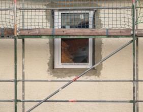 Energetic renovation of an apartment building, renovation of an old building, thermal insulation,