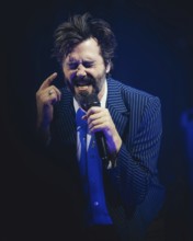 Ben Schneider, singer of Lord Huron live at the Tempodrom Berlin on 08.09.2025