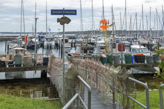 Strander Fischersteg, boat harbour, fishing harbour, marina, fish traps, Strande,