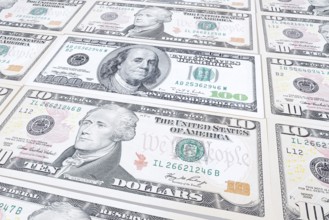 US dollar notes, 10 dollars, 100 dollars, banknotes