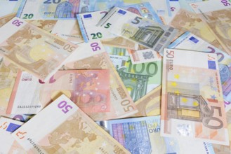 Various euro banknotes
