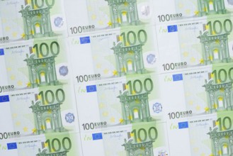 100 euro banknotes, 100 euros