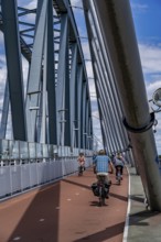 Cycle and pedestrian bridge Snelbinder Brug, over the river Waal near Nijmegen, was added to the