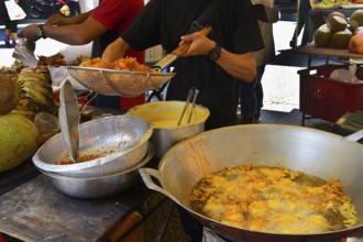 Street food stall, Chinatown, Kuala Lumpur, Malaysia, Asia