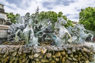 Fontaine du Char du Triomphe de la Concorde, Place des Quinconces, Bordeaux, Gironde,