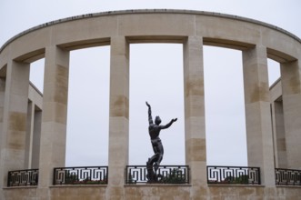 Bronze statue The Spirit of American Youth Rising from the Waves by Donald De Lue Military