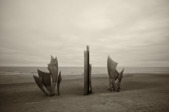 Les Braves, memorial of Anilore Banon, polynational memorial to the Second World War, Omaha Beach,