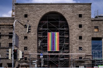 Rainbow flag, LGBTQ flag, old Bonatzbau station, construction site, Stuttgart 21 underground