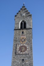 Colourful tower clock with coat of arms, Zwölferturm, historic old town, Sterzing, South Tyrol,