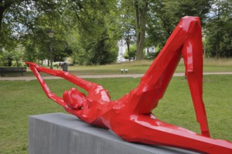 Sculpture beef early by Georg Herold 2012, Blickachsen 14, Modern Art, red female reclining figure