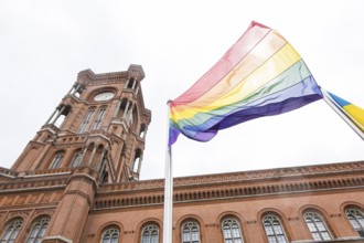 Kai Wegner, Raising the rainbow flag in front of the Rotes Rathaus, Berlin, 9 July 2025