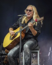 Uwe Hassbecker (Silly) live at the Berliner Rundfunk 91.4 Open Air in the Berlin Parkbühne